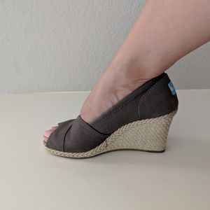 TOMS Peep Toe Canvas Espadrilles Wedges in Gray